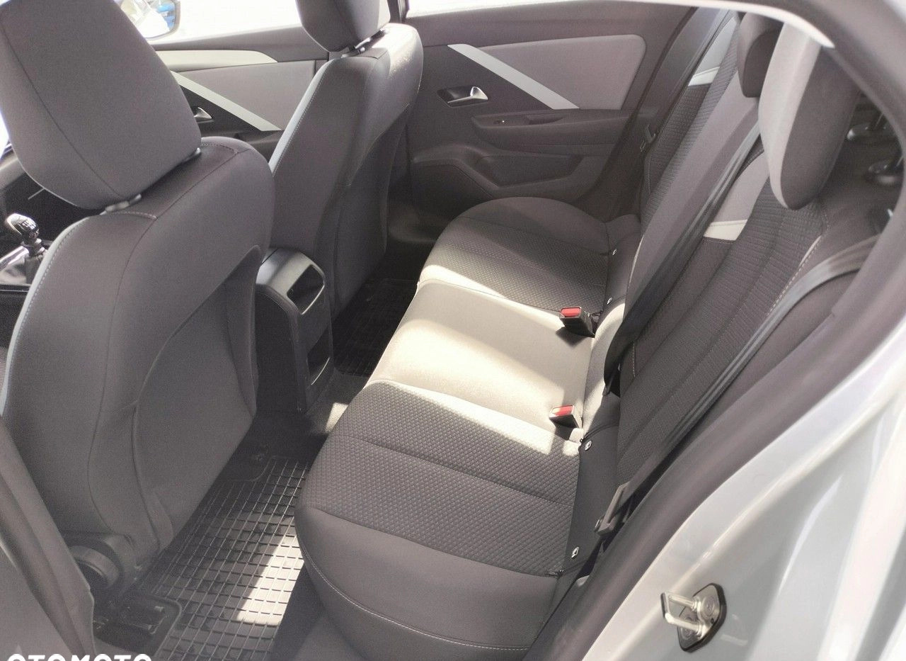 Opel Astra cena 93200 przebieg: 7000, rok produkcji 2023 z Krasnystaw małe 37